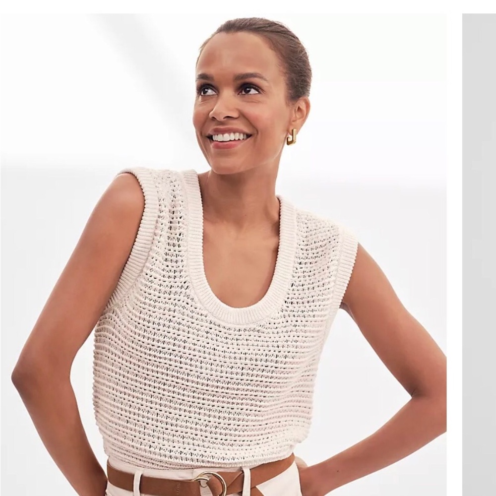 Ann Taylor Weekend open-stitch Cream Knit Sleeveless Top medium